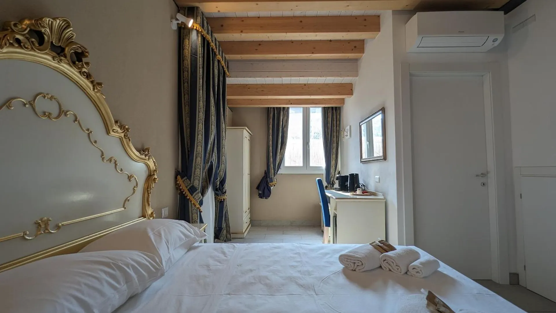 Flove' Rooms Wenecja 0*,  Włochy